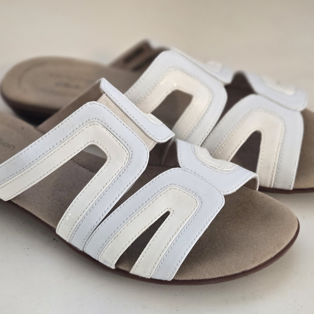 Clarks White and Tan Women's Sandals